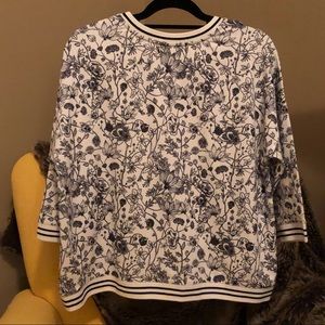 Black and White Jennyfer Boxy Silky Top